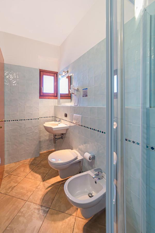 Il Gabbiano Hotel La Maddalena  Kültér fotó
