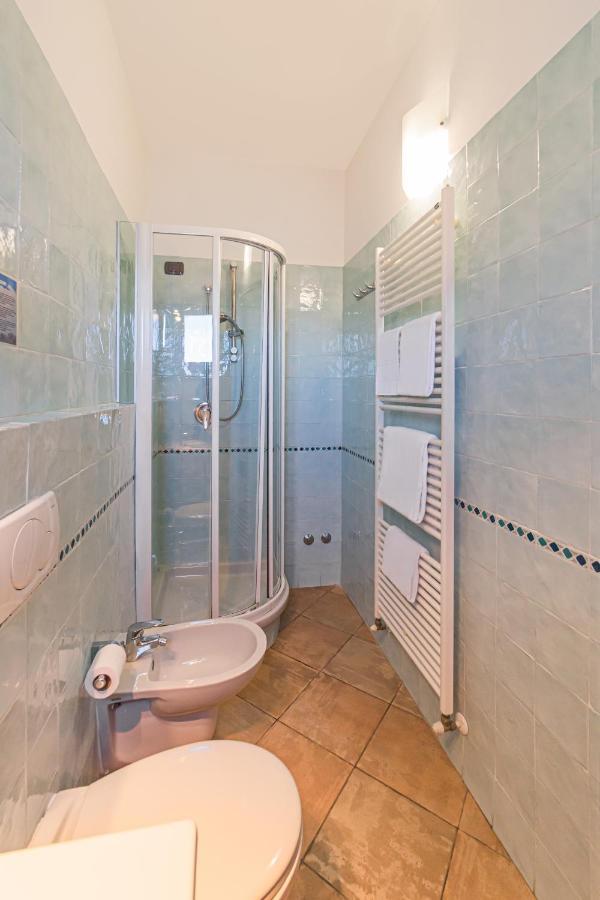 Il Gabbiano Hotel La Maddalena  Kültér fotó