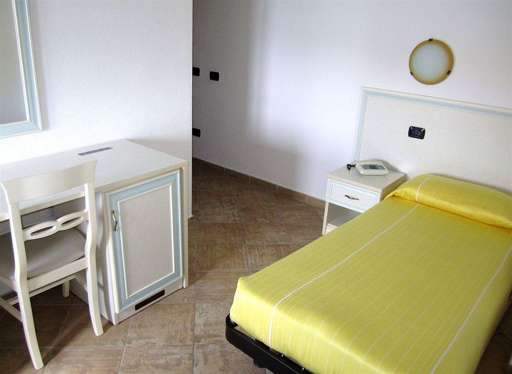Il Gabbiano Hotel La Maddalena  Kültér fotó